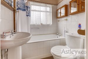 bathroom- click for photo gallery